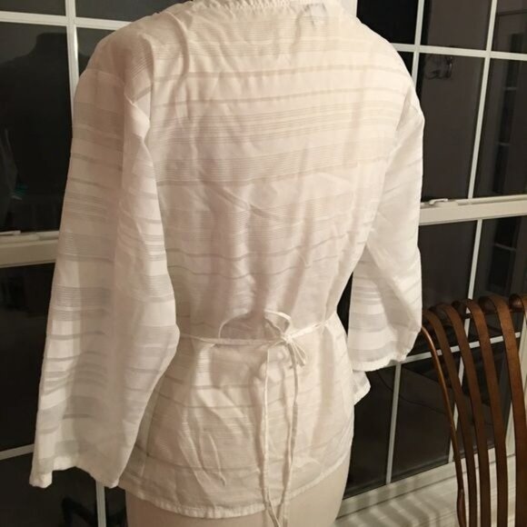 GAP S white striped thin cream top blouse peplum EUC - Picture 3 of 5